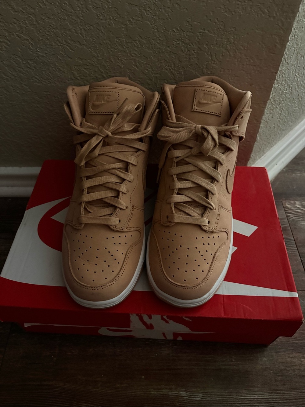 Nike Women’s Dunk Vachetta Tan